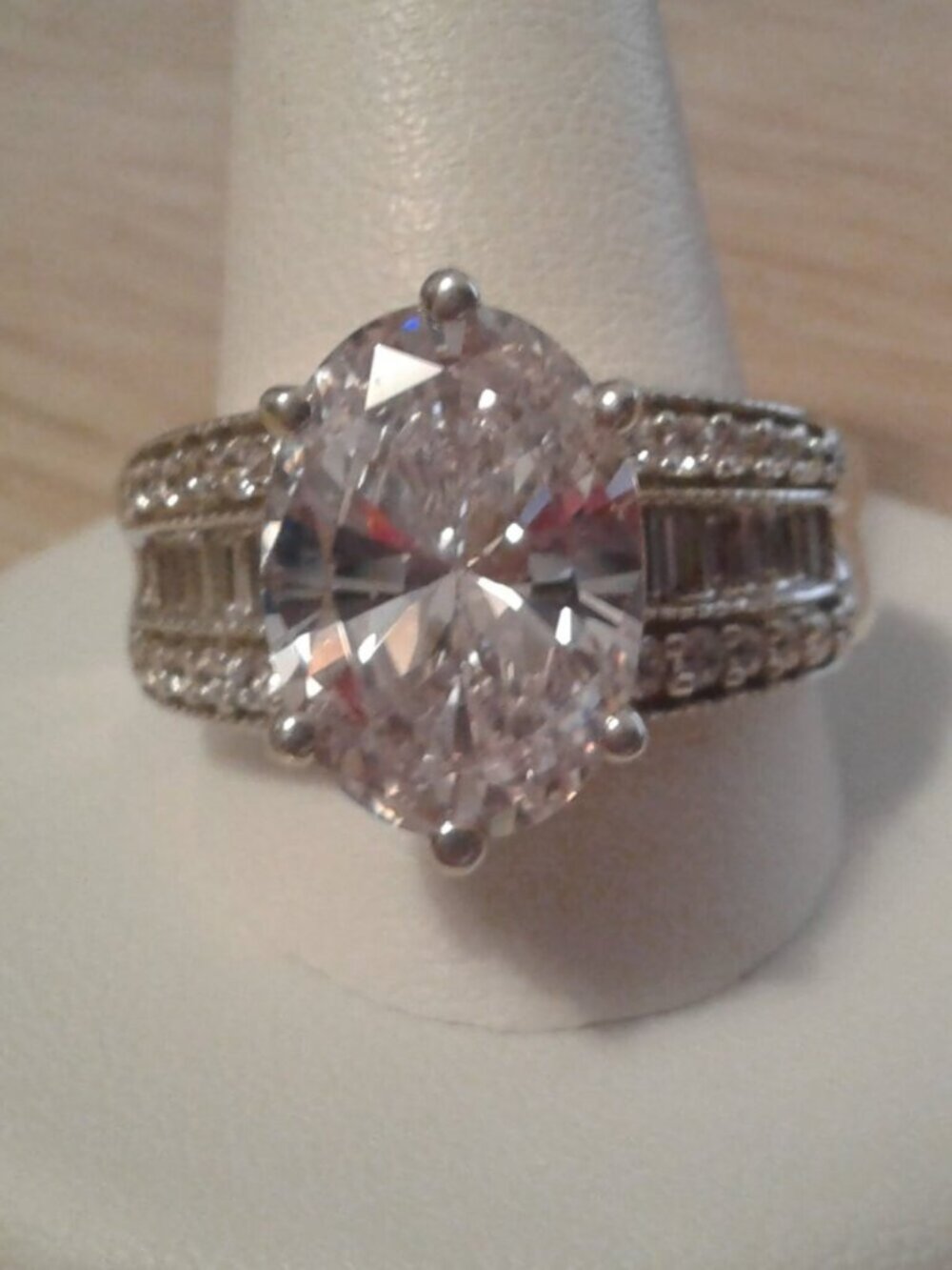 BLN642 LNC Bella Luce Rhodium Plated Cocktail/Statement Ring 11.24ctw. Size 10
